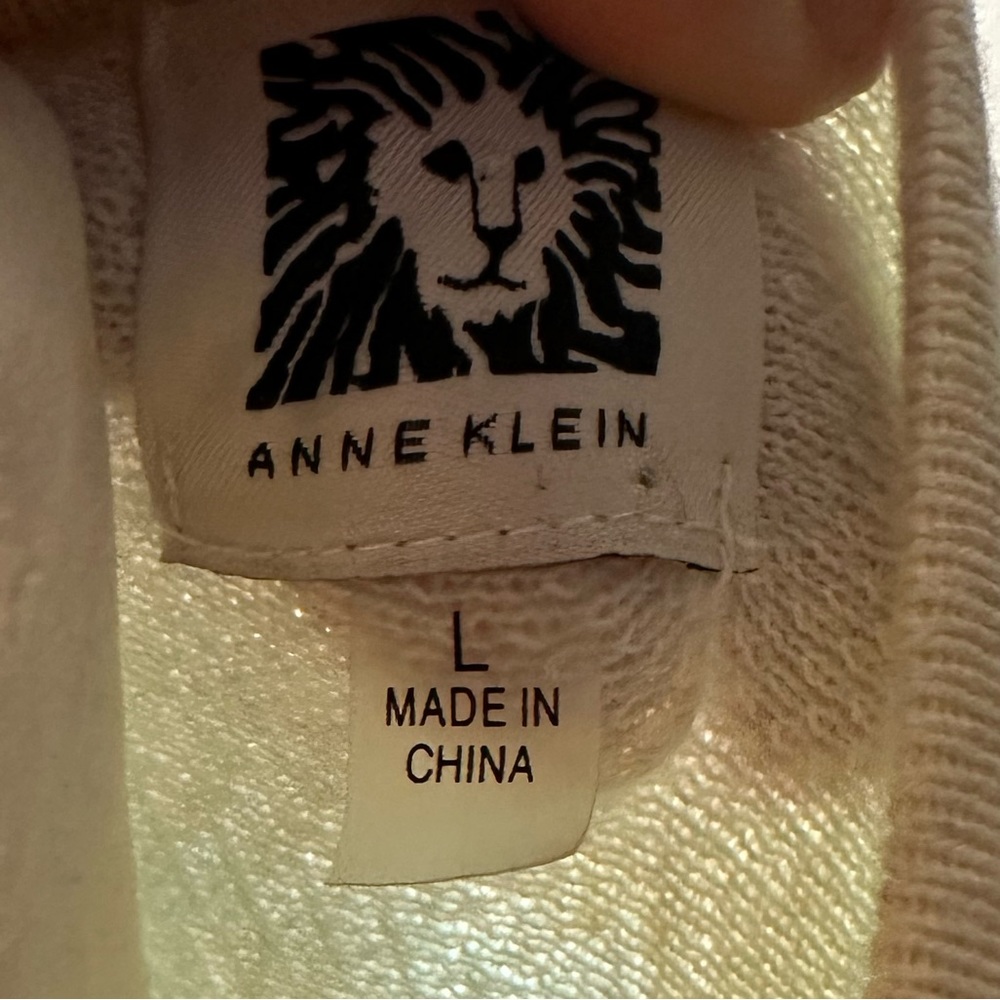 Anne Klein Stripe Open Cardigan
Cream size large - Picture 10 of 16